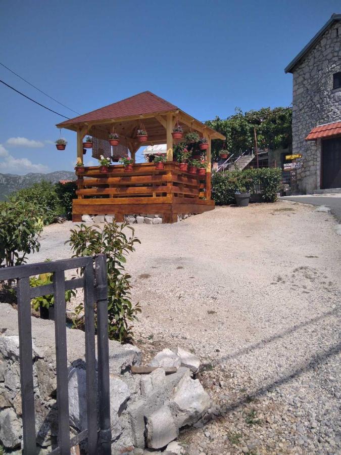 Rijeka Crnojevića Holiday Home Pavle מראה חיצוני תמונה